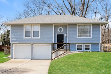 7104 MICHAEL LN LIBERTY, MO 64068